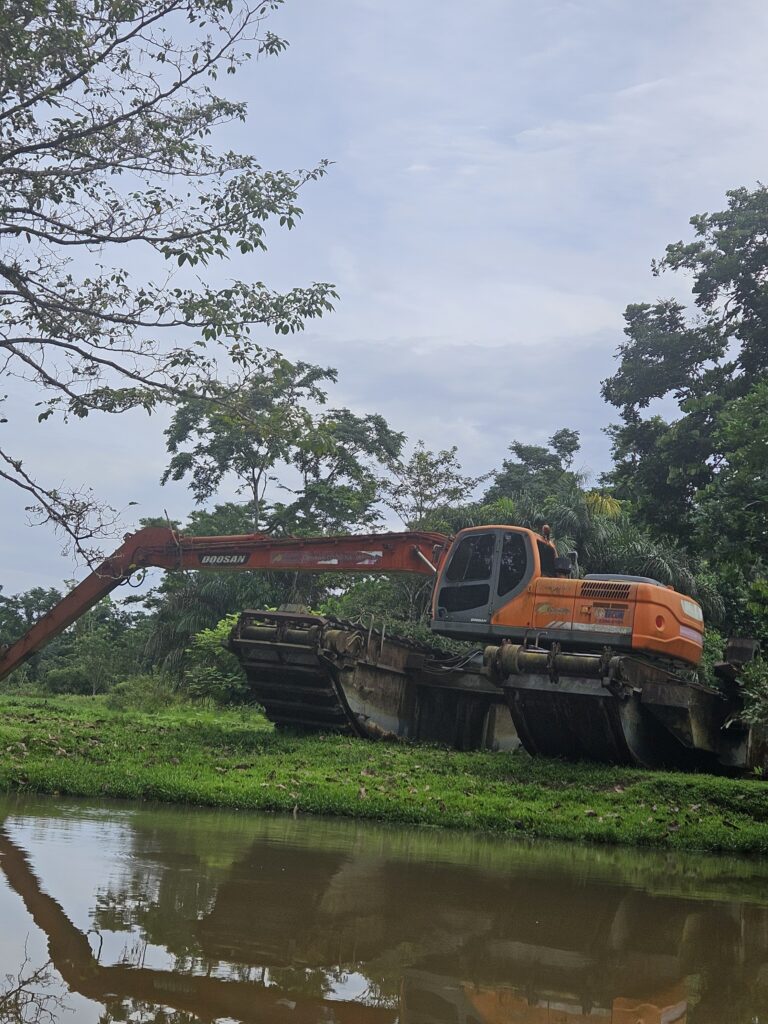 Excavadora De rio.